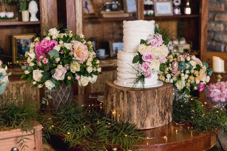 Wedding on sale cake tables