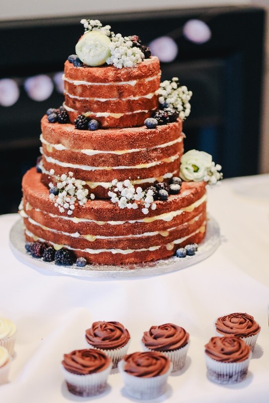 mesa de pastel de boda